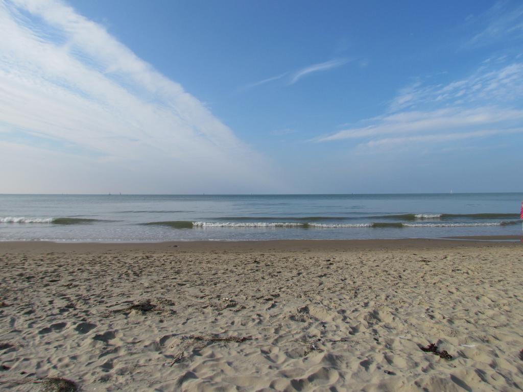 Bed & Breakfast Het Zilte Zand - Luxe Ontbijt - Gratis Parking - Westende Middelkerke Exteriör bild